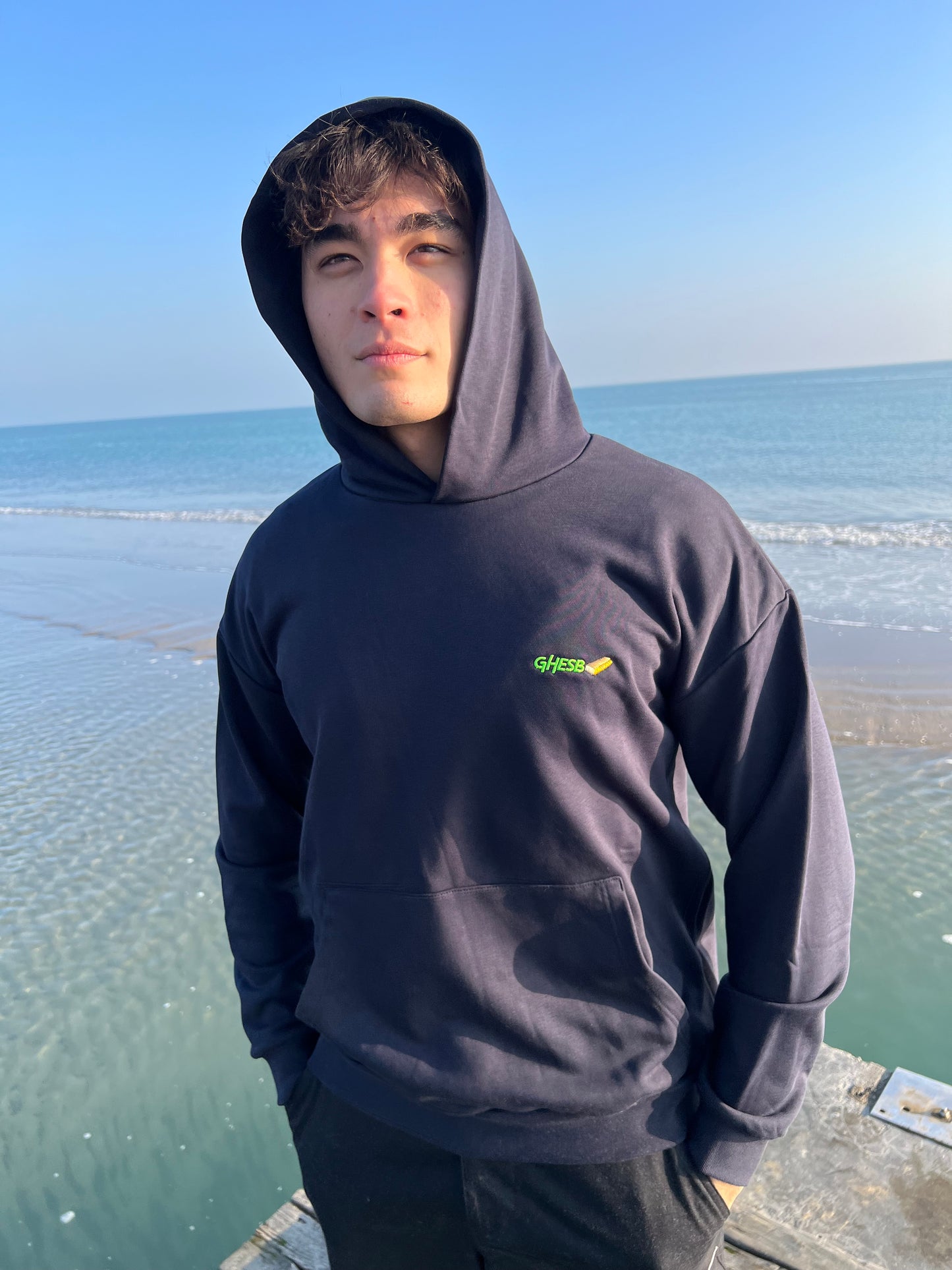 Felpa GHESB con cappuccio OVERSIZE